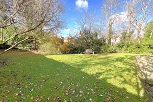 Photo 19- click for photo gallery